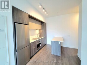 130-130 River St in Toronto, ON - Building Photo - Building Photo