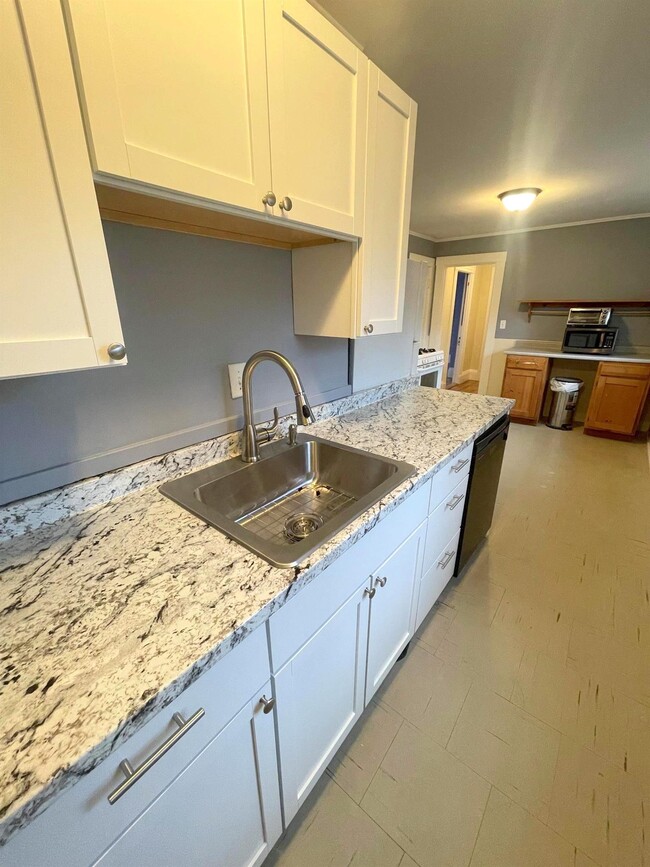 19 Porter St, Unit 2