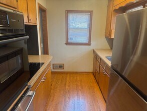 5120 Hankerson Ave in Edina, MN - Building Photo - Building Photo