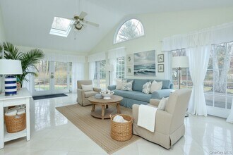 50 Campbell Ave in Airmont, NY - Building Photo - Building Photo