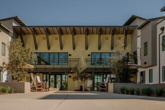La Sabila in Vista, CA - Building Photo - Building Photo