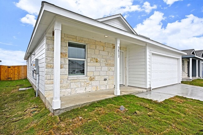 3817 Low Tide in Seguin, TX - Building Photo - Building Photo