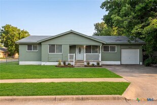 2603 Mountain Ave in Copperas Cove, TX - Building Photo
