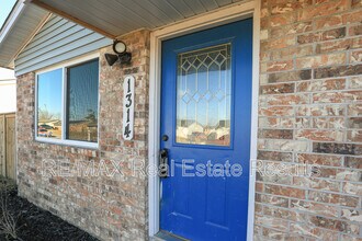 1314 W Margaret Pl in Rogers, AR - Building Photo - Building Photo