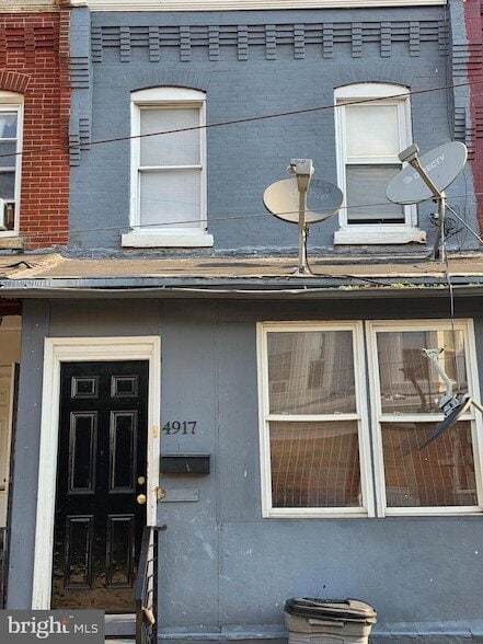 property at 4917 Reno St