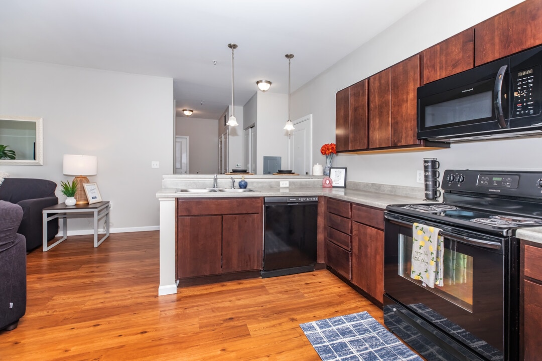 Vivio on Tenth in Indianapolis, IN - Foto de edificio