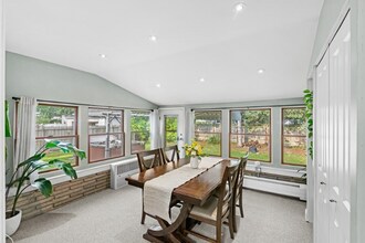 10 Davignon St in Manchester, NH - Foto de edificio - Building Photo