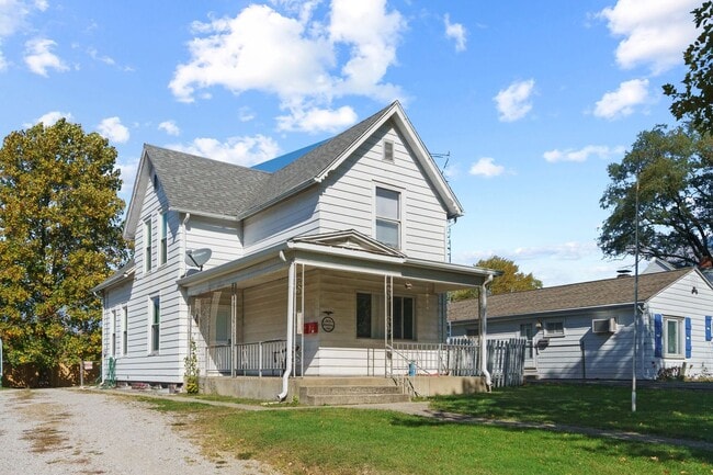 property at 3010 McArthur Dr