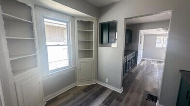 5623 Park Ave in Kansas City, MO - Building Photo - Building Photo