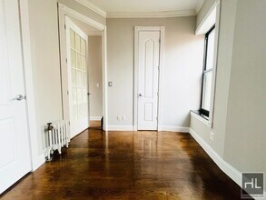 Elizabeth Street, Unit 6A in New York, NY - Building Photo - Building Photo