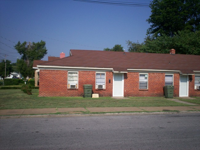 1356-1370 Vollintine in Memphis, TN - Building Photo - Building Photo