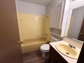 2108 E 14th St in Russellville, AR - Building Photo - Building Photo