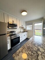 61 Trowbridge Ln in Brevard, NC - Building Photo