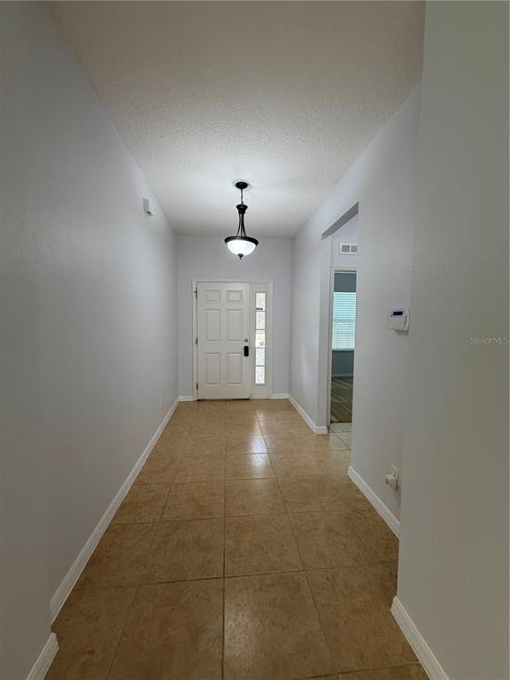 1860 Piedmont Ct in Mascotte, FL - Building Photo - Building Photo