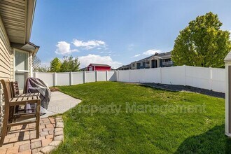 702 Durham Dr in North Salt Lake, UT - Building Photo - Building Photo