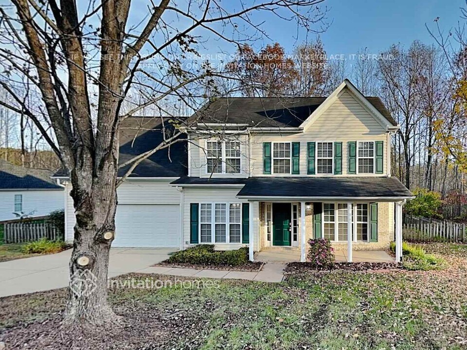 7355 Oxford Bluff Dr in Stanley, NC - Building Photo