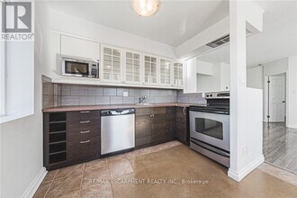 36 James St S in Hamilton, ON - Building Photo - Building Photo