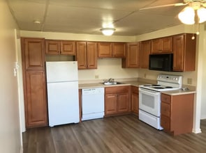 916 Kings Rd in Rotterdam, NY - Building Photo - Building Photo