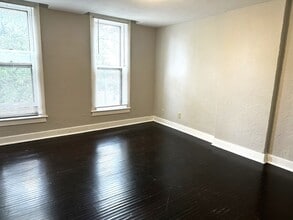 312 Fulton St in Elgin, IL - Building Photo - Building Photo