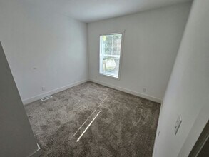 207 Spruce Ln in Mankato, MN - Building Photo - Building Photo