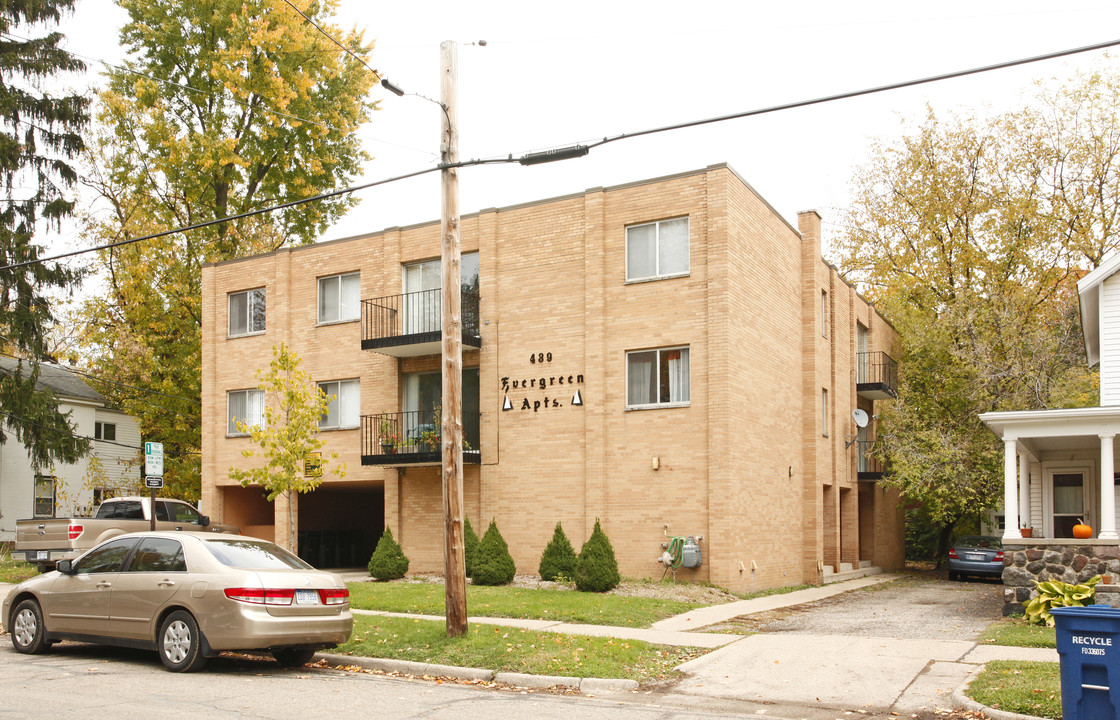 Evergreen Apartments in Ann Arbor, MI - Building Photo