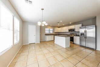 3043 W Lucia Dr in Phoenix, AZ - Building Photo - Building Photo