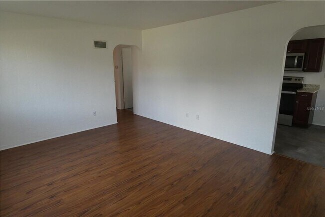 4144 11th Ave N in St. Petersburg, FL - Building Photo - Building Photo