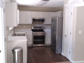 5208 Arbor View Ln in Sugar Hill, GA - Building Photo - Building Photo