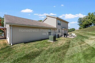 1324 Forest Creek Dr. in St. Peters, MO - Building Photo - Building Photo