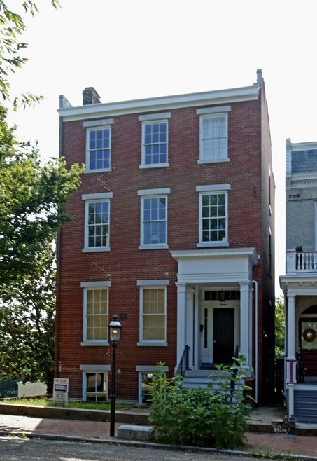 Tudor Place Apartments in Washington, DC - Foto de edificio