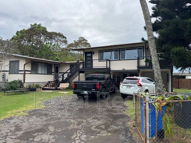 47-230-230 Miomio Loop in Kaneohe, HI - Building Photo - Building Photo