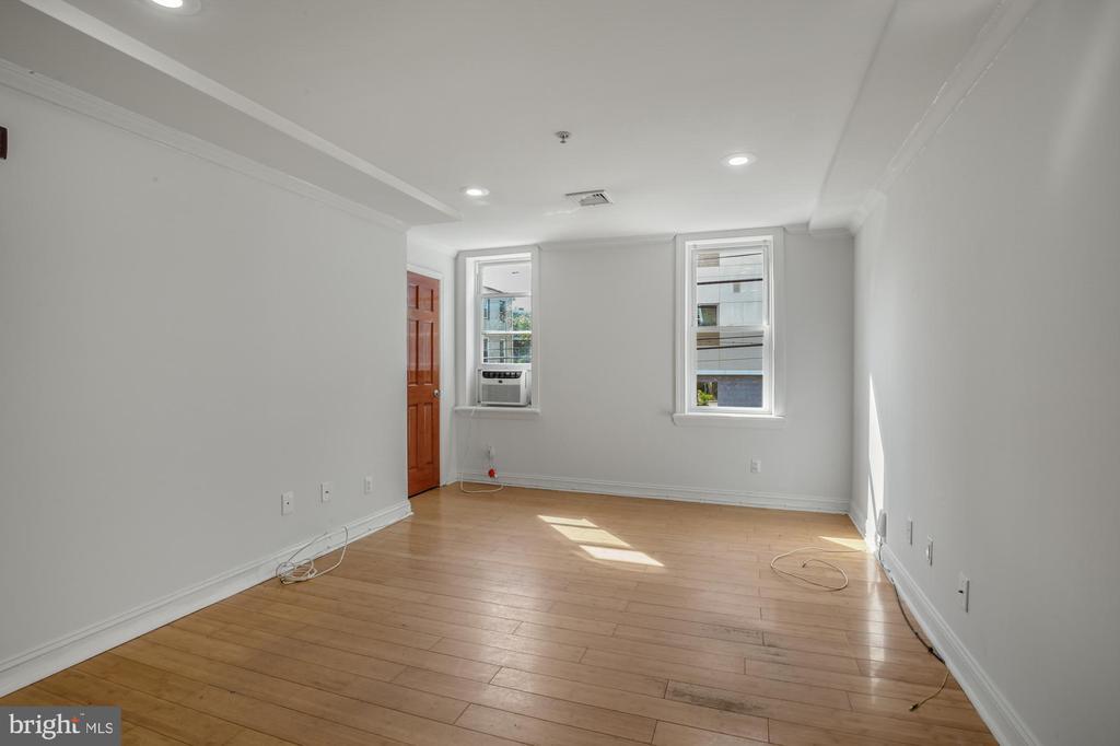 2026 Ridge Ave in Philadelphia, PA - Building Photo