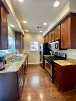 329 Messina Terrace in Davis, CA - Building Photo