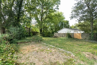 2206 Keith Ave in Knoxville, TN - Foto de edificio - Building Photo