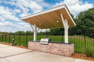 Shadow Creek West New Apartments in Jackson, TN - Building Photo - Building Photo