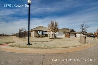 15701 Caney Dr in Edmond, OK - Building Photo - Building Photo