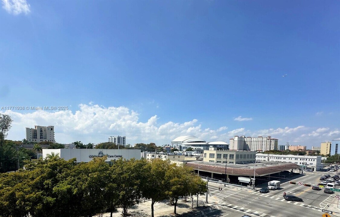 199 SW 12th Ave in Miami, FL - Building Photo