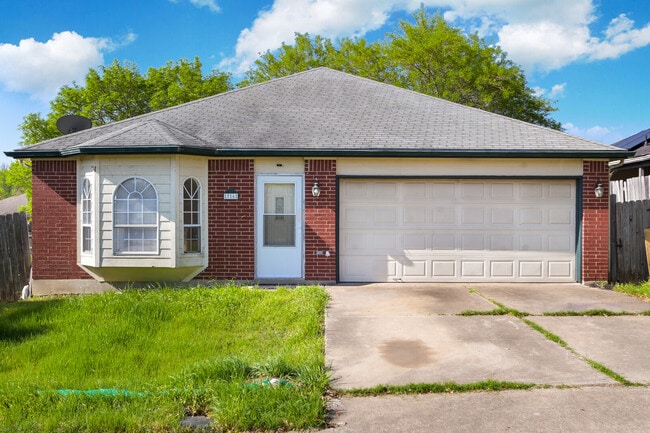 716 Lago Vista St in San Marcos, TX - Building Photo - Building Photo