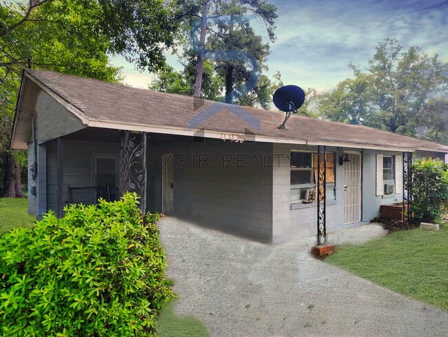property at 4458 Pinedale Dr