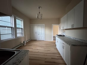 82 Jersey Ave in Port Jervis, NY - Building Photo - Building Photo