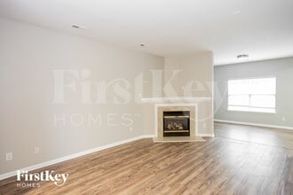 8122 Chatham Oaks Dr in Concord, NC - Building Photo - Building Photo