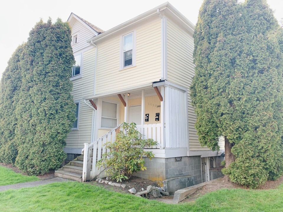 1441 Ellis St in Bellingham, WA - Building Photo