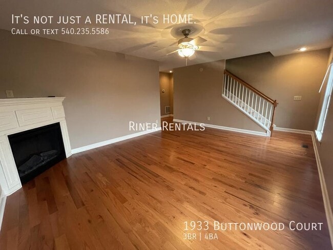 1933 Buttonwood Ct in Harrisonburg, VA - Building Photo - Building Photo
