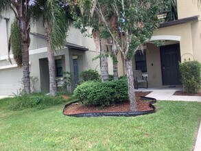 10160 Rose Petal Pl in Riverview, FL - Building Photo - Building Photo