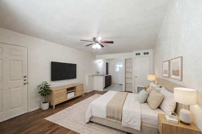 Pecan Grove Apartments in Denton, TX - Building Photo - Building Photo