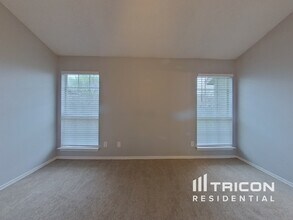 160 Westwood Dr in Rockwall, TX - Foto de edificio - Building Photo