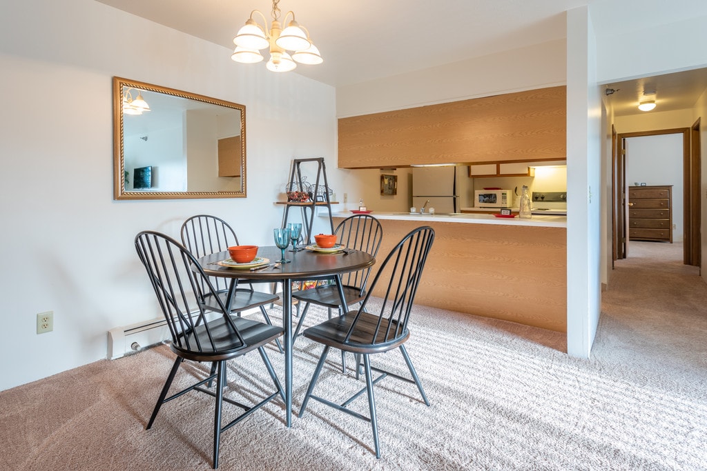 Custer Estates Apartments in Monroe, MI