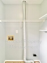 926 Woodcreek Dr in Newport News, VA - Building Photo - Building Photo