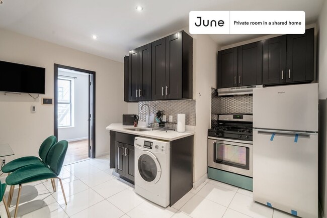 Room in Shared 4 bed/2 bath home in New York, NY - Foto de edificio - Building Photo