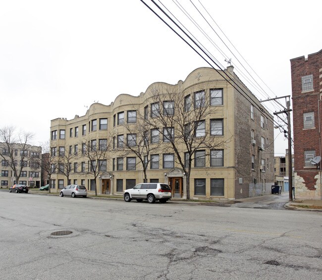 2446-2456 W Catalpa Ave in Chicago, IL - Building Photo - Building Photo